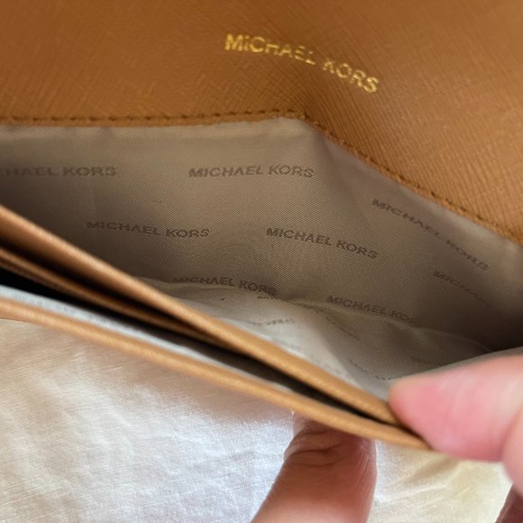 Michael Kors Leather Jet Set Travel Wallet Brown / Caramel - Picture 10 of 13